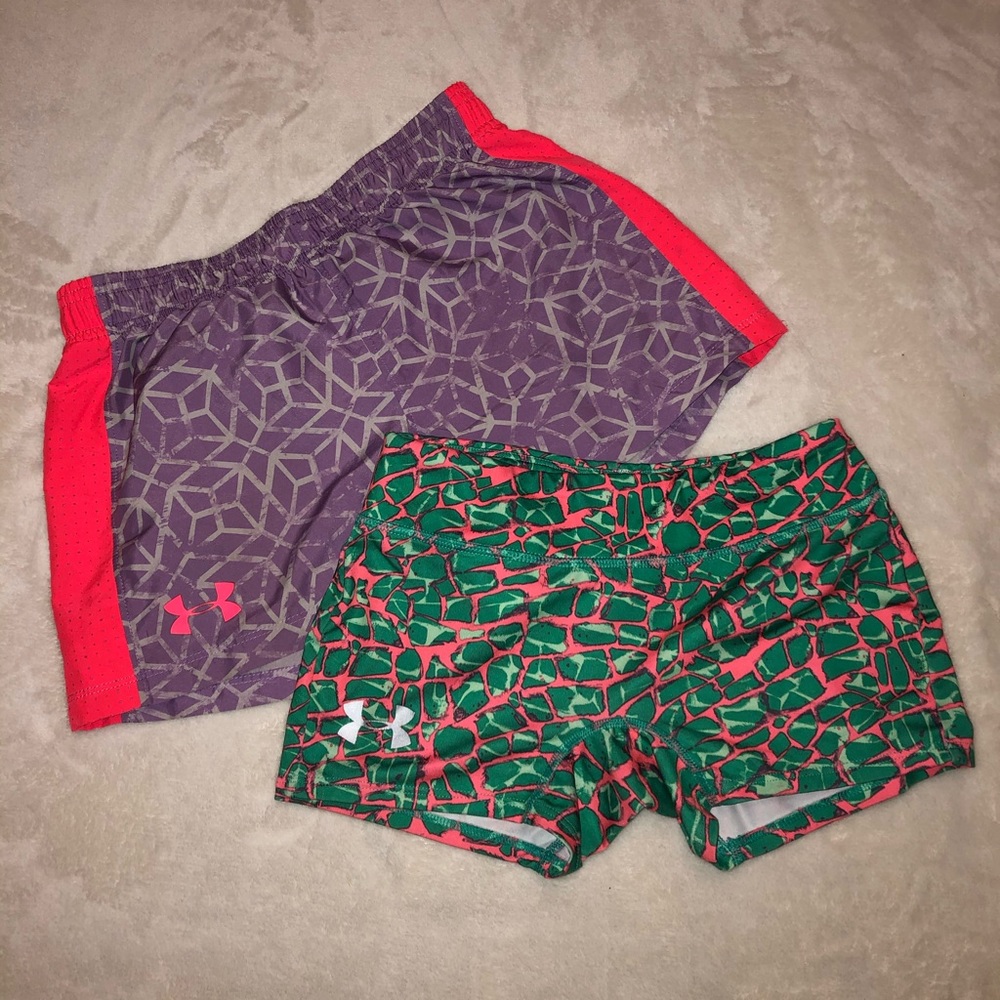 2 pair of girls Under Armour shorts.🌟☀️